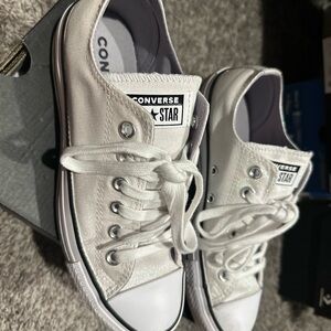 Converse Black and White Box